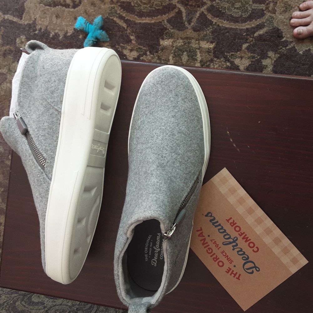 Dear foam casual shoes
